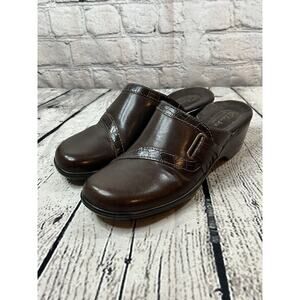 Clarks Bendables Women's Brown Leather Slip-On Clogs Mules Size 7M Croc Print